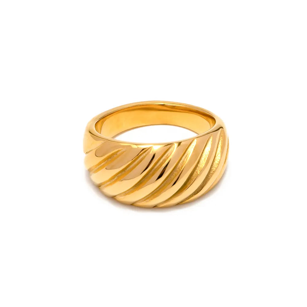 LEA CROISSANT RING