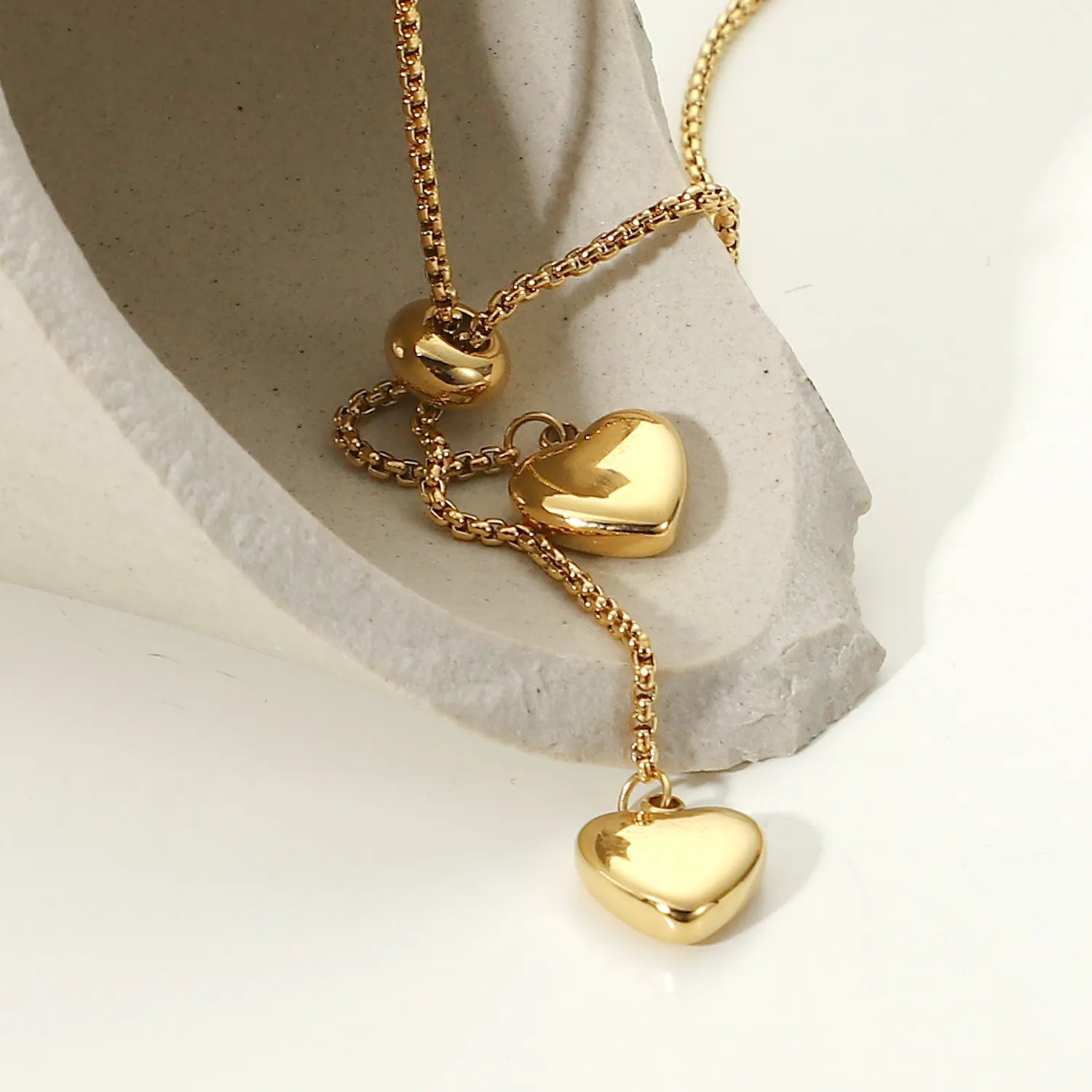 KARLA DOUBLE HEART NECKLACE