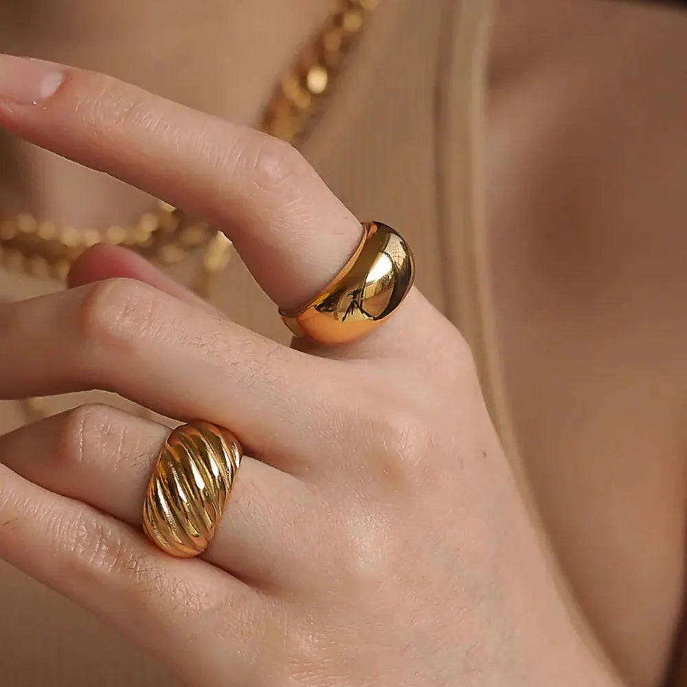 LEA CROISSANT RING